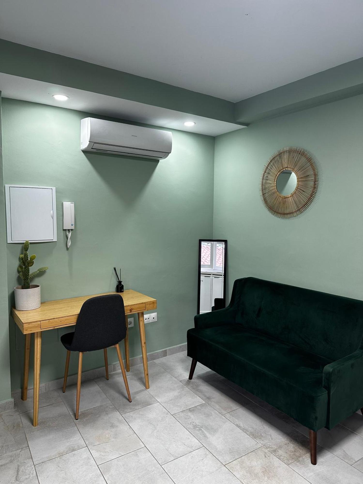 Lovely Studio Apartment Malaga Center Ngoại thất bức ảnh